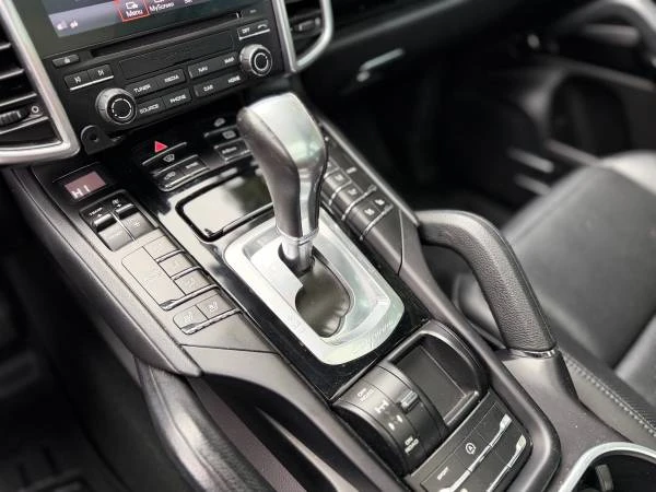 2017 Porsche 958 Cayenne - Image 12 of 12