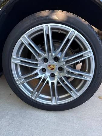 2017 Porsche 958 Cayenne - Image 19 of 21