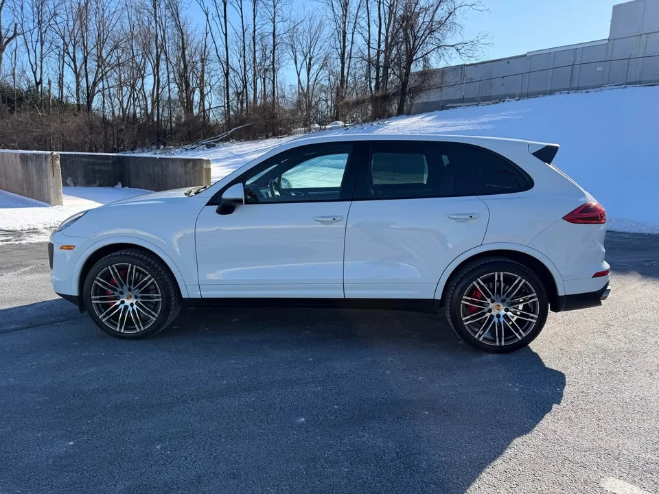 2017 Porsche 958 Cayenne Turbo - Image 9 of 16