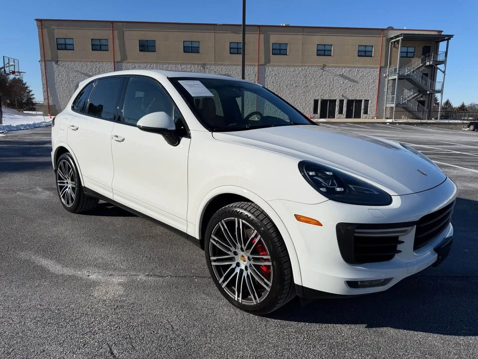 2017 Porsche 958 Cayenne Turbo - Image 4 of 16