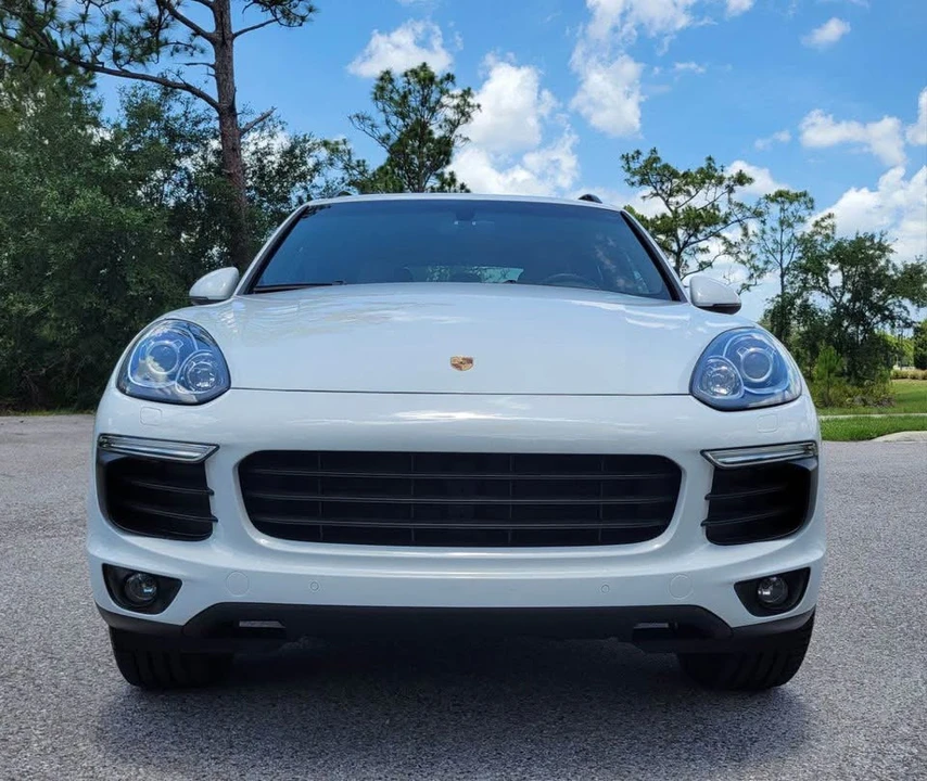 2017 Porsche 958 Cayenne - Image 3 of 9