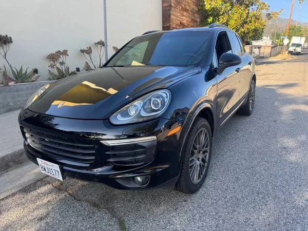 2017 Porsche 958 Cayenne - Image 2 of 13