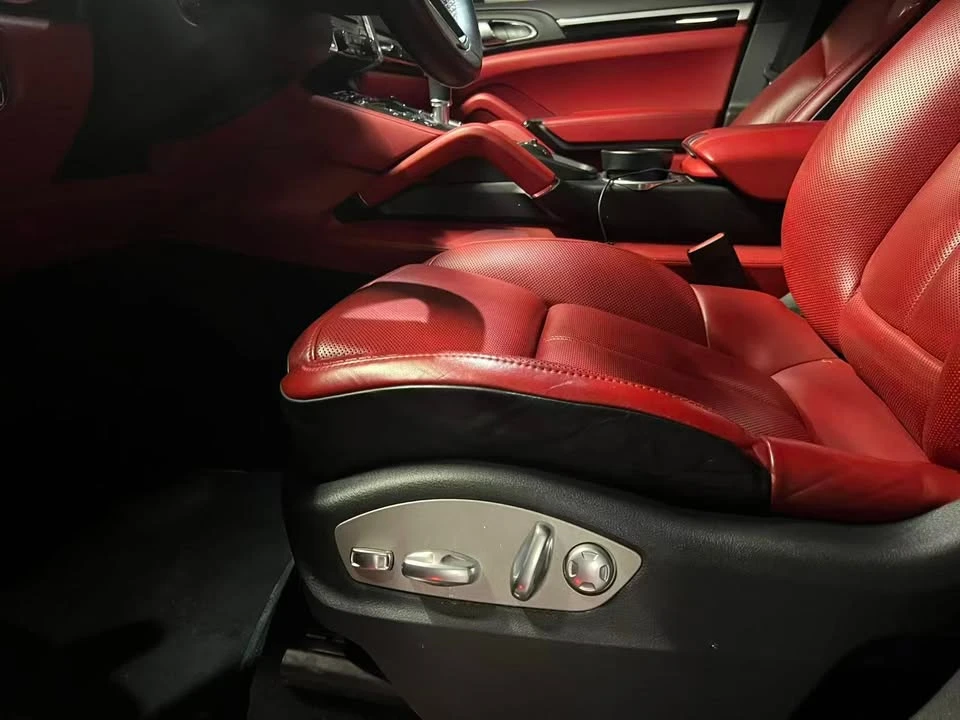 2017 Porsche 958 Cayenne - Image 5 of 14