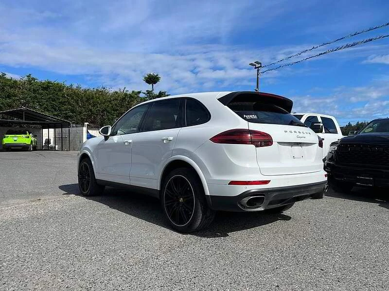 2017 Porsche 958 Cayenne - Image 4 of 7