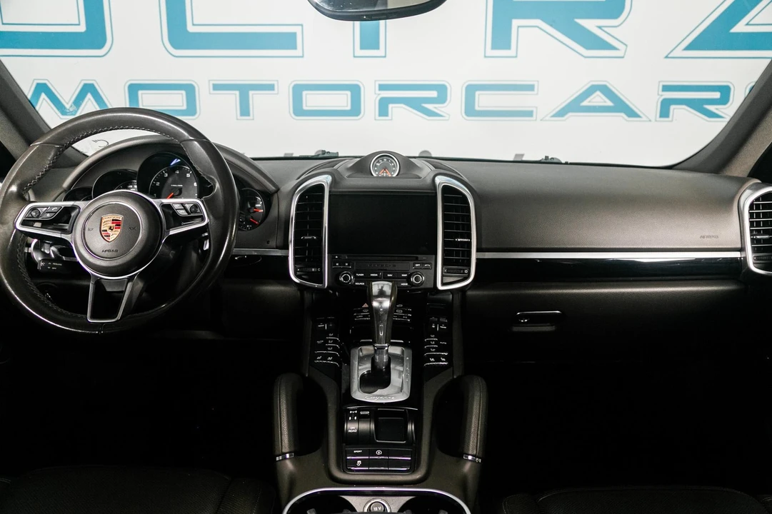 2017 Porsche 958 Cayenne - Image 14 of 31