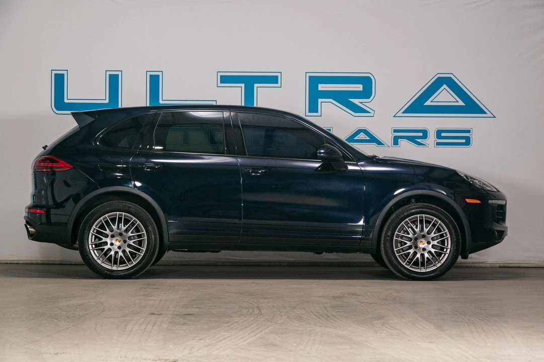 2017 Porsche 958 Cayenne - Image 7 of 31