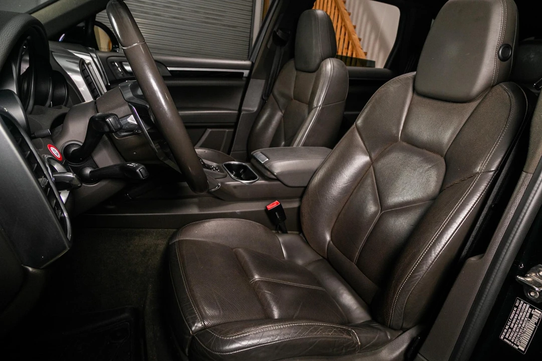 2017 Porsche 958 Cayenne - Image 4 of 31
