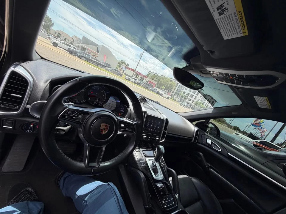 2017 Porsche 958 Cayenne - Image 7 of 8