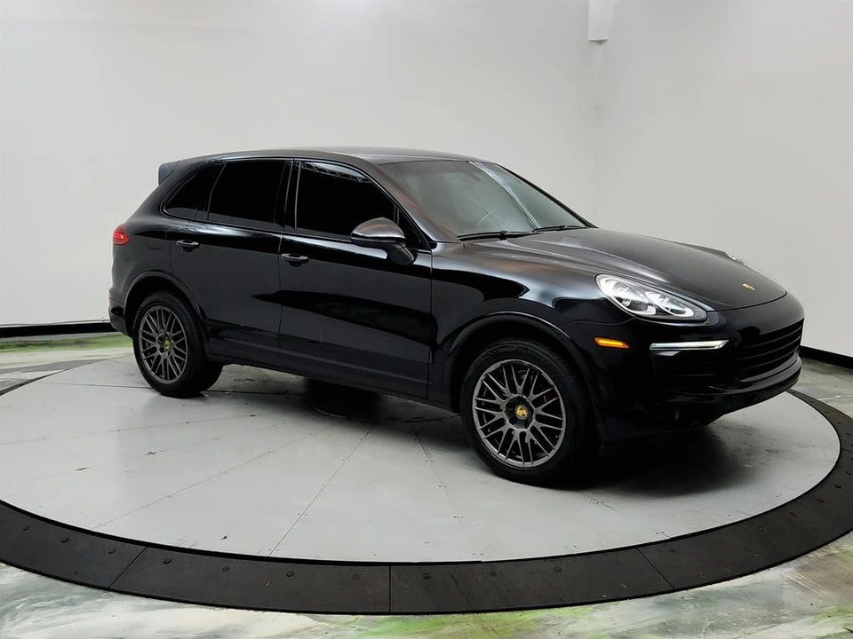 2017 Porsche 958 Cayenne - Image 3 of 21