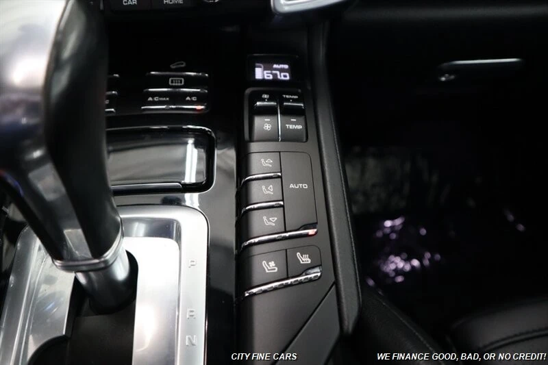 2017 Porsche 958 Cayenne - Image 26 of 31