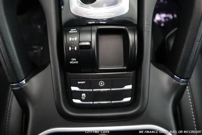 2017 Porsche 958 Cayenne - Image 27 of 31