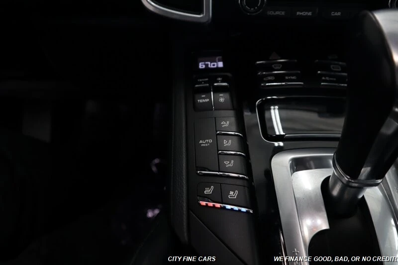 2017 Porsche 958 Cayenne - Image 24 of 31