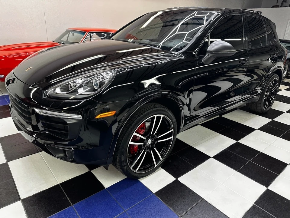 2017 Porsche 958 Cayenne - Image 9 of 31