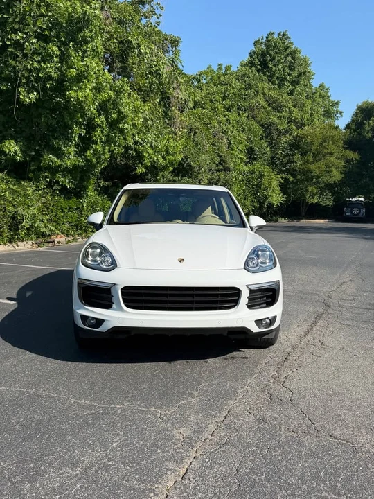 2017 Porsche 958 Cayenne - Image 2 of 15
