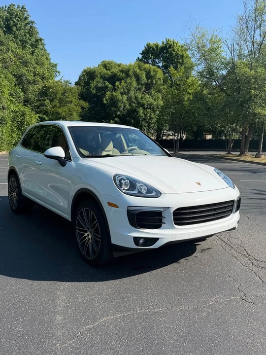 2017 Porsche 958 Cayenne - Image 3 of 15