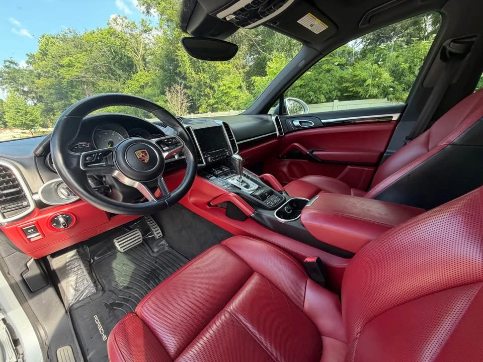 2017 Porsche 958 Cayenne - Image 6 of 19