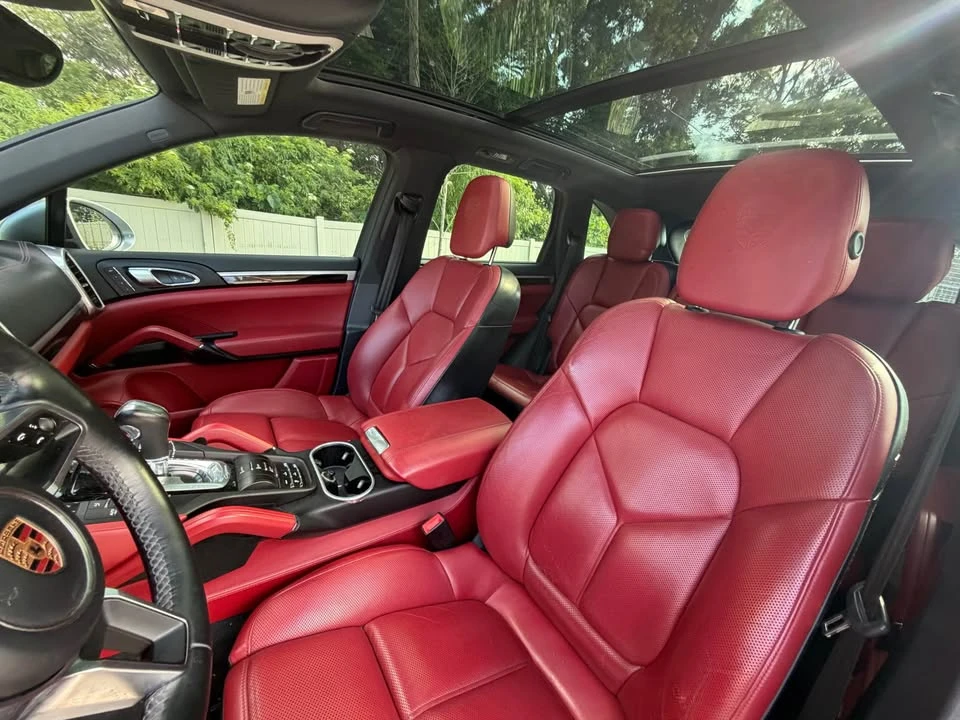 2017 Porsche 958 Cayenne - Image 7 of 19