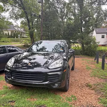 2017 Porsche Cayenne Platinum Edition