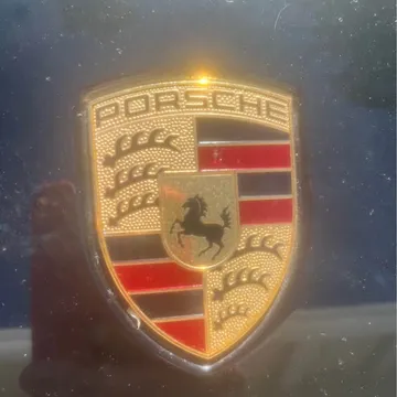 2017 Porsche Cayenne Platinum Edition