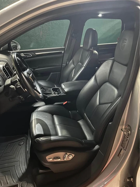2017 Porsche 958 Cayenne - Image 7 of 20