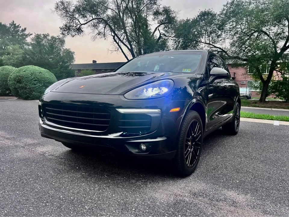 2017 Porsche 958 Cayenne - Image 2 of 12