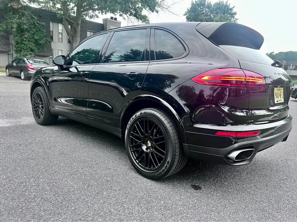 2017 Porsche 958 Cayenne - Image 6 of 12