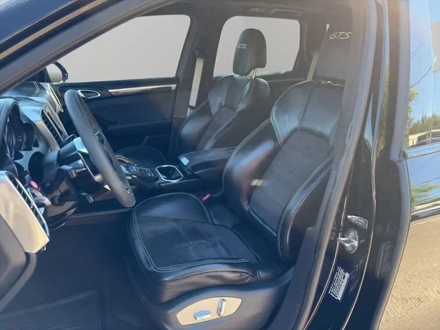 2017 Porsche 958 Cayenne - Image 7 of 12