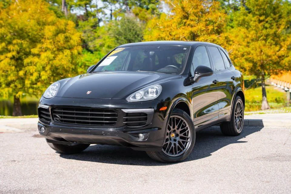2017 Porsche 958 Cayenne - Image 3 of 16