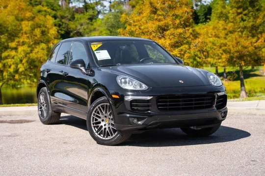 2017 Porsche Cayenne Platinum Sport
