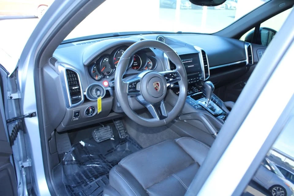 2017 Porsche 958 Cayenne - Image 7 of 18