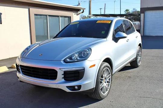 2017 Porsche Cayenne Cayenne