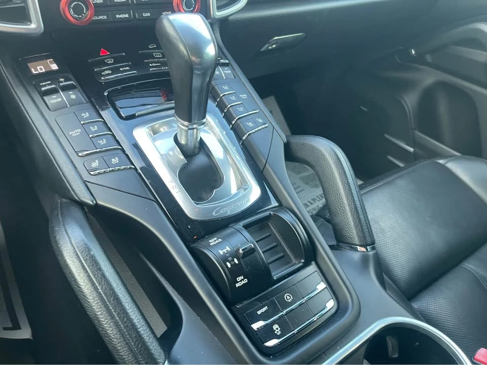 2017 Porsche 958 Cayenne - Image 15 of 17