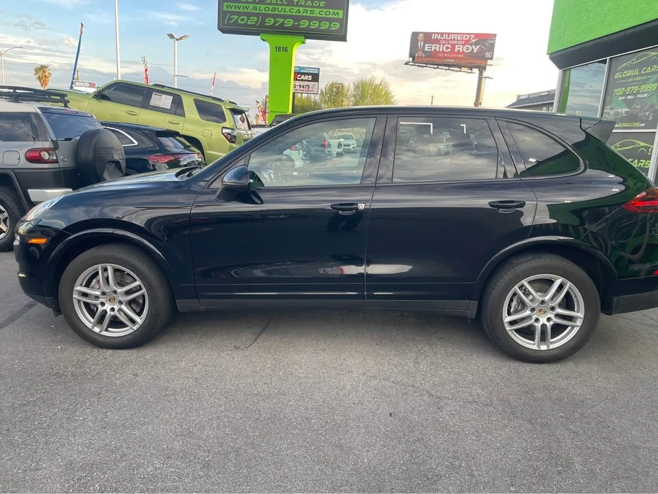 2017 Porsche 958 Cayenne - Image 8 of 17