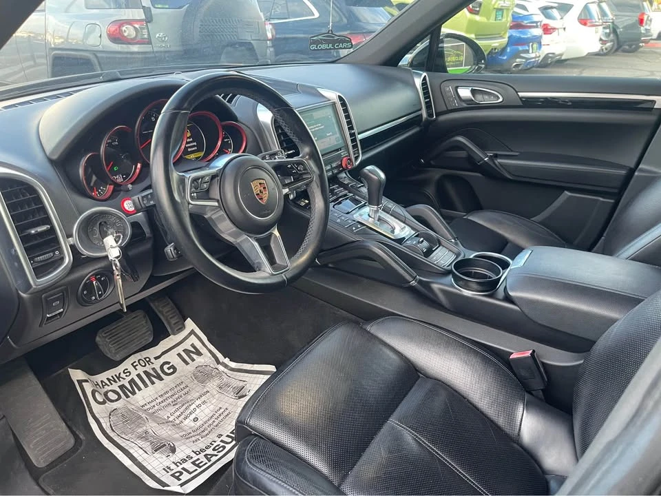 2017 Porsche 958 Cayenne - Image 9 of 17