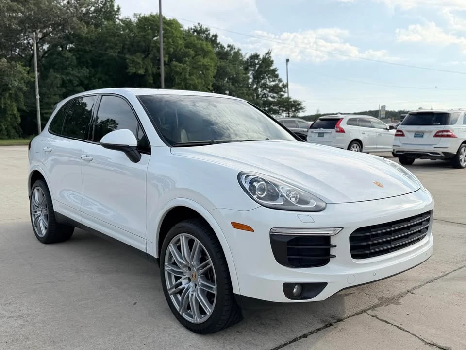 2017 Porsche 958 Cayenne - Image 7 of 20