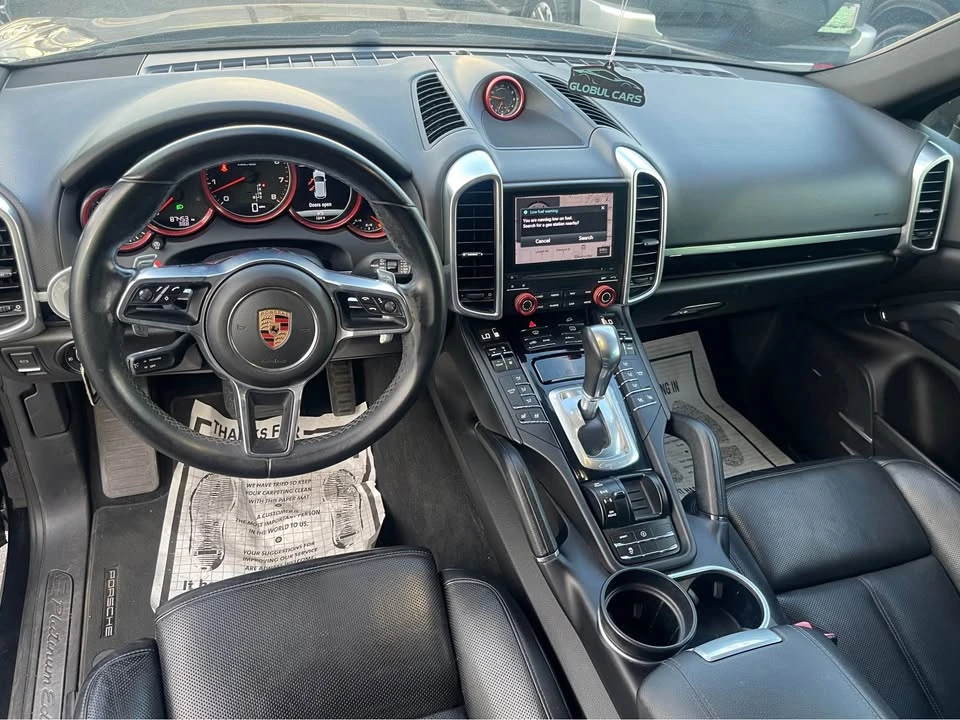 2017 Porsche 958 Cayenne - Image 11 of 17