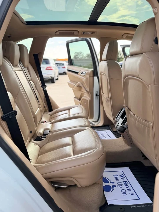 2017 Porsche 958 Cayenne - Image 15 of 20