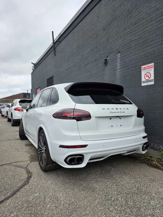 2017 Porsche 958 Cayenne - Image 5 of 14