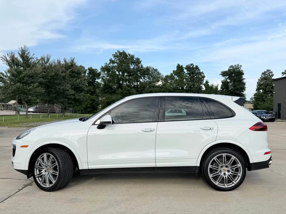 2017 Porsche 958 Cayenne - Image 3 of 20