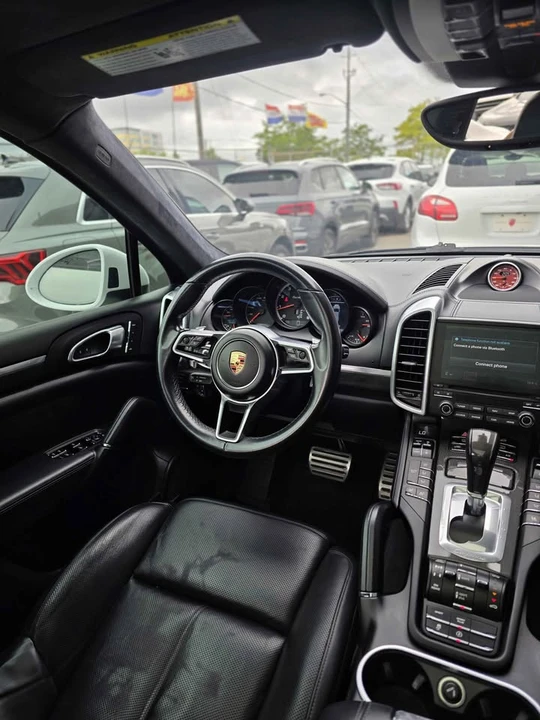 2017 Porsche 958 Cayenne - Image 9 of 14