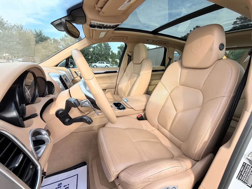 2017 Porsche 958 Cayenne - Image 11 of 20