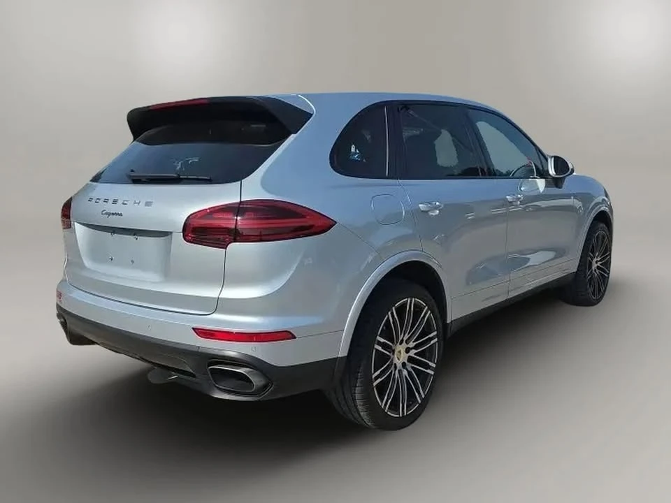 2017 Porsche 958 Cayenne - Image 6 of 16