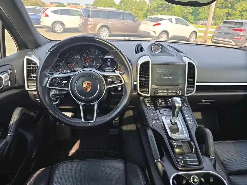 2017 Porsche 958 Cayenne - Image 9 of 16