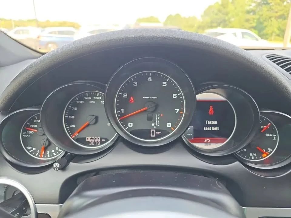 2017 Porsche 958 Cayenne - Image 13 of 16