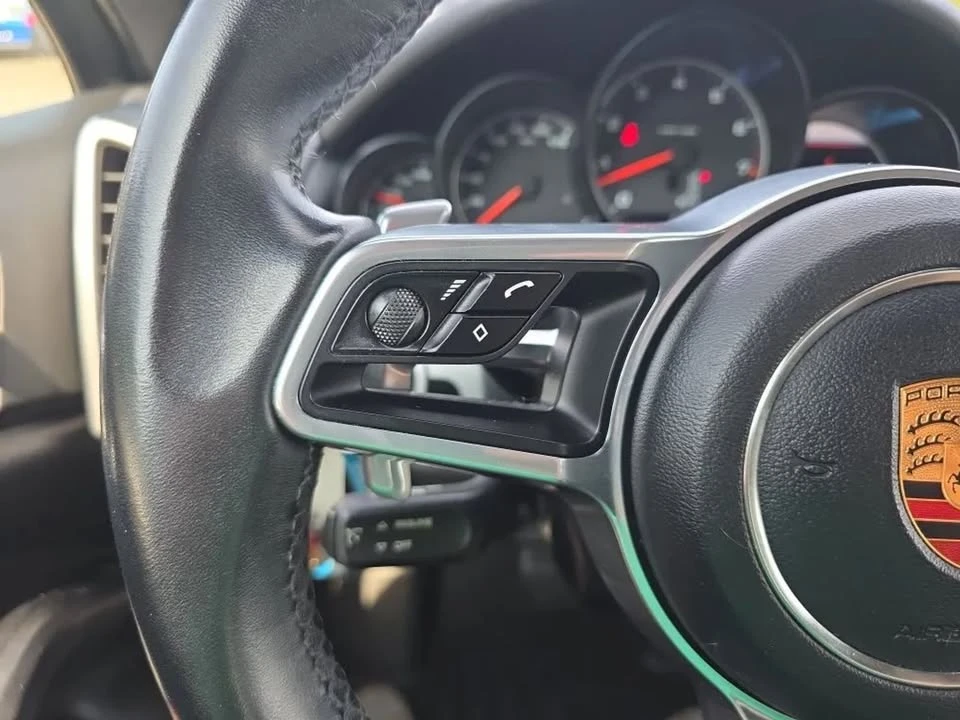 2017 Porsche 958 Cayenne - Image 14 of 16