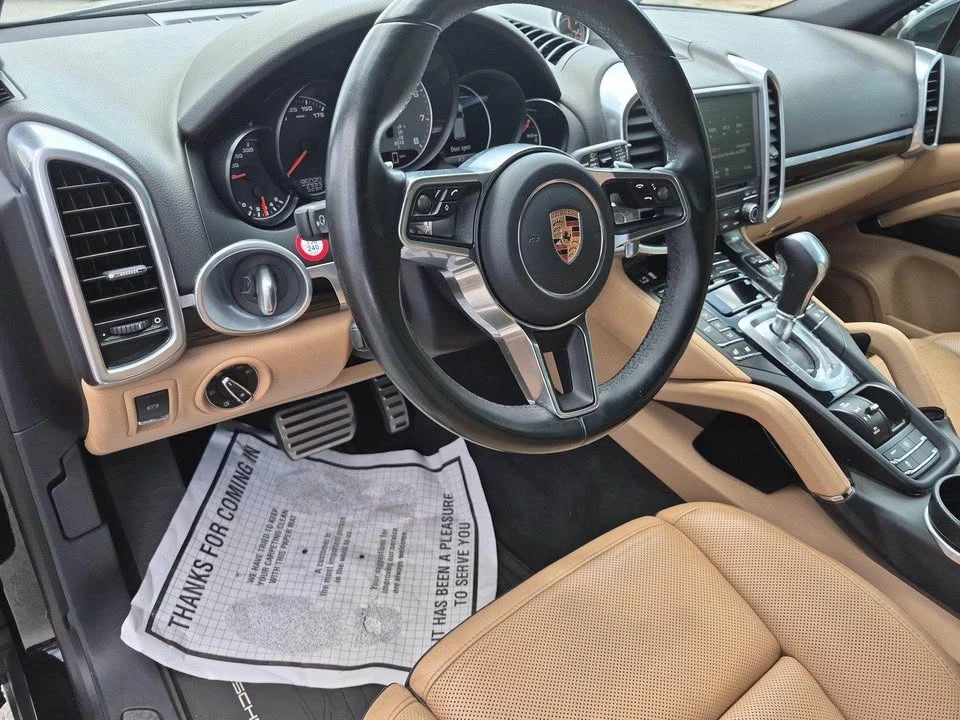 2017 Porsche 958 Cayenne - Image 11 of 20