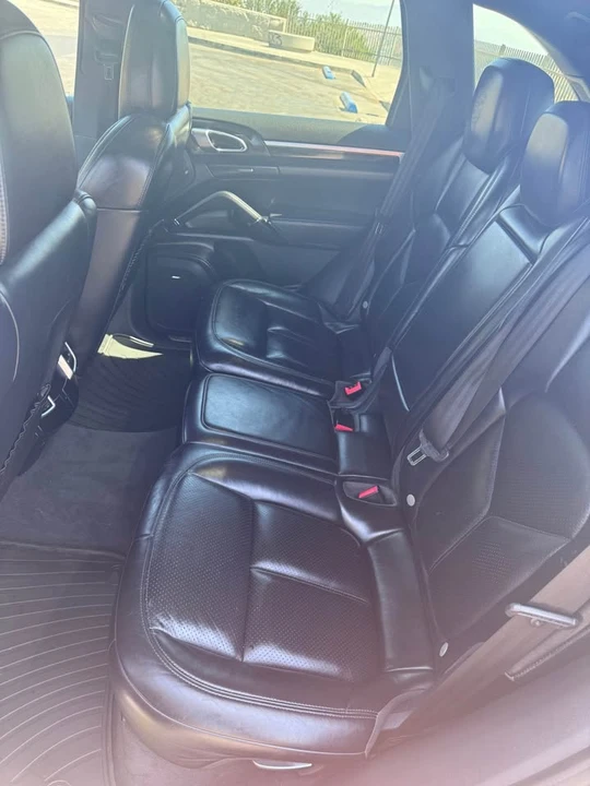 2017 Porsche 958 Cayenne - Image 3 of 12
