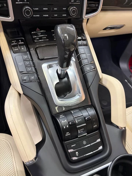 2017 Porsche 958 Cayenne - Image 13 of 15