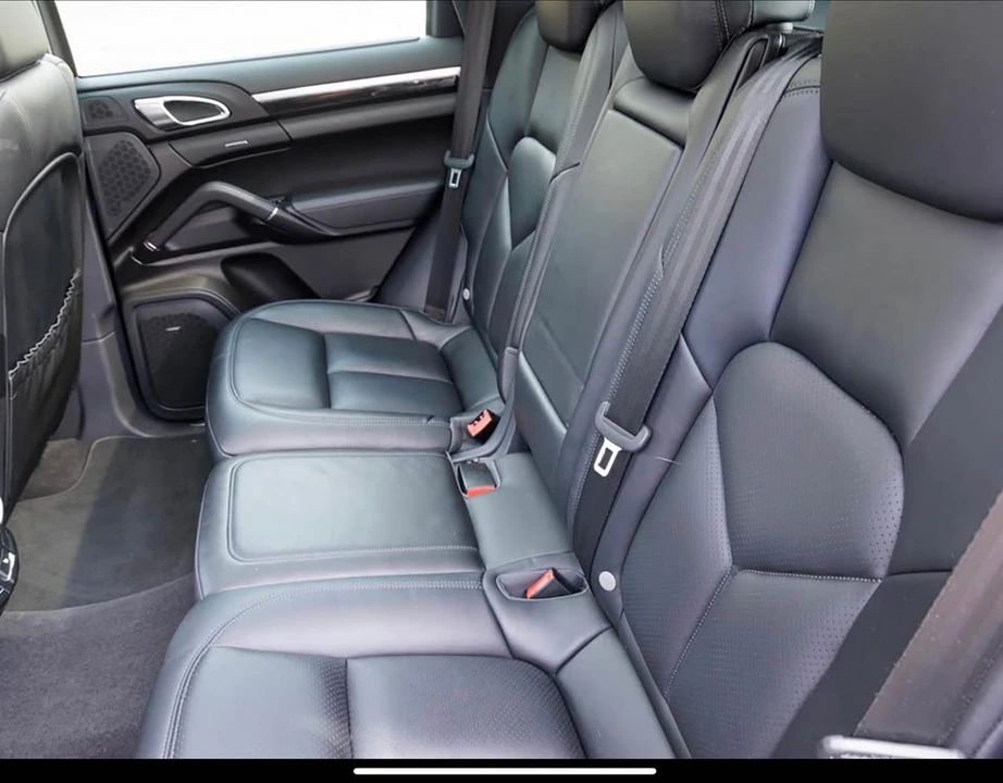 2017 Porsche 958 Cayenne - Image 8 of 10