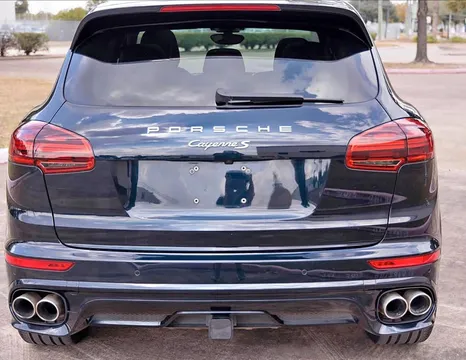 2017 Porsche Cayenne Cayenne